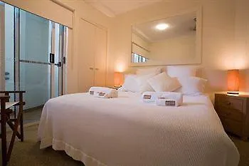 Апарт-отель Noosa Riviera Resort Нусавиль